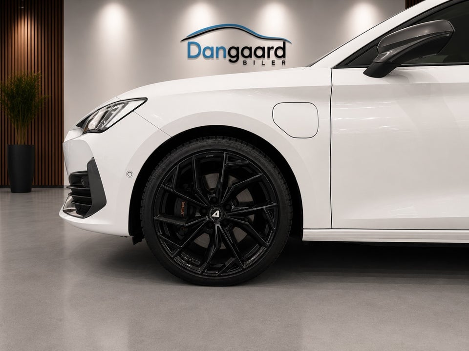 Cupra Leon 1,4 eHybrid DSG 5d