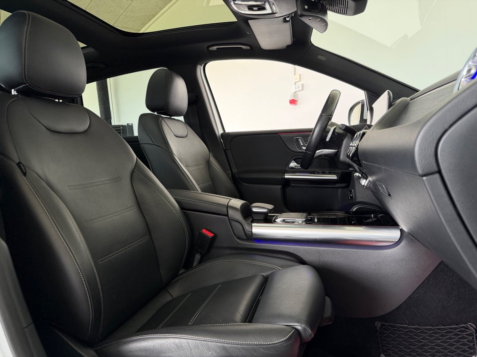 Mercedes B220 d 2,0 AMG Line aut. 5d