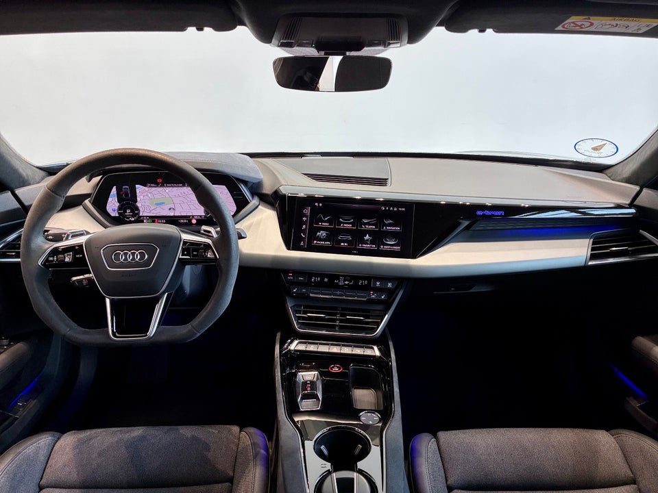 Audi e-tron GT quattro 4d