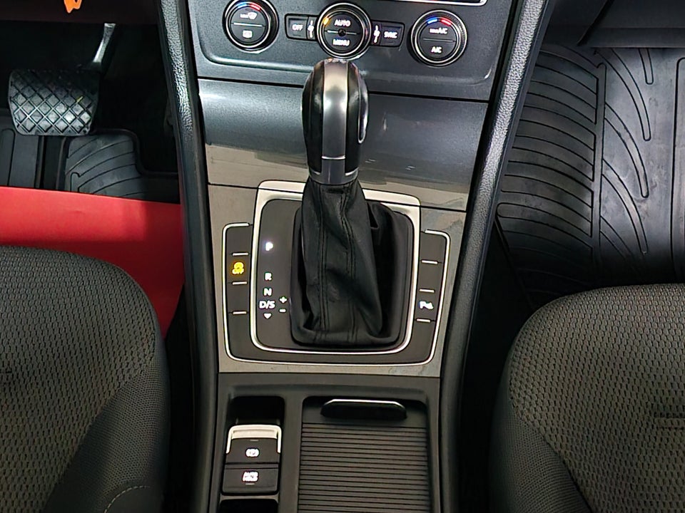 VW Golf VII 1,4 TSi 125 Comfortline Variant DSG 5d