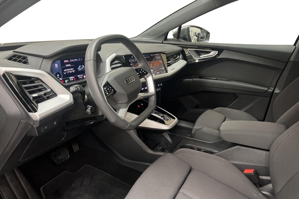 Audi Q4 e-tron 45 Progress 5d
