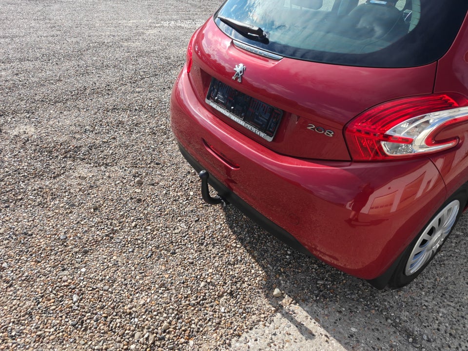 Peugeot 208 1,2 VTi Urban 5d