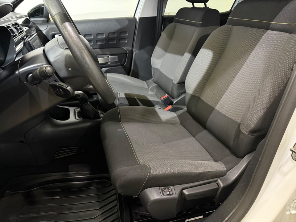 Citroën C3 1,2 PureTech 83 Shine 5d