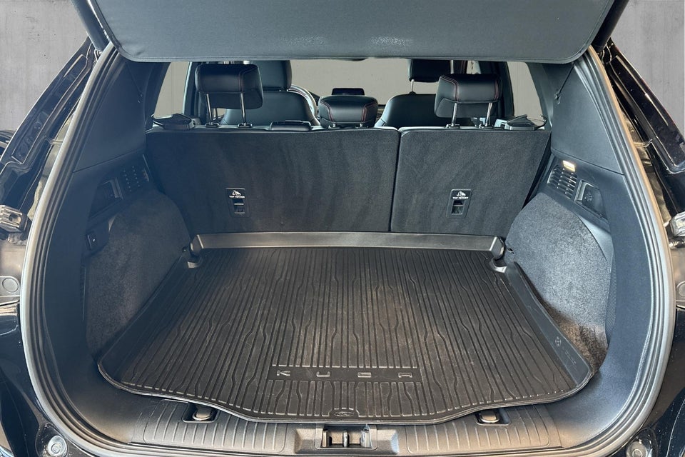 Ford Kuga 2,5 PHEV ST-Line X CVT 5d