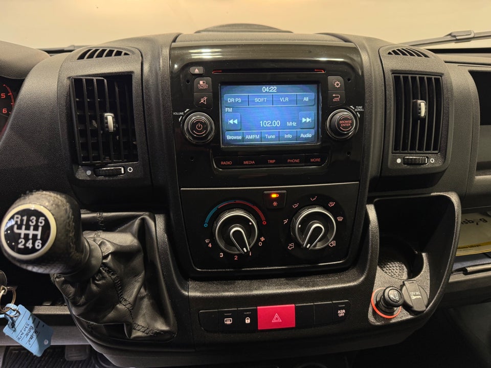 Peugeot Boxer 330 2,0 BlueHDi 130 L2H1