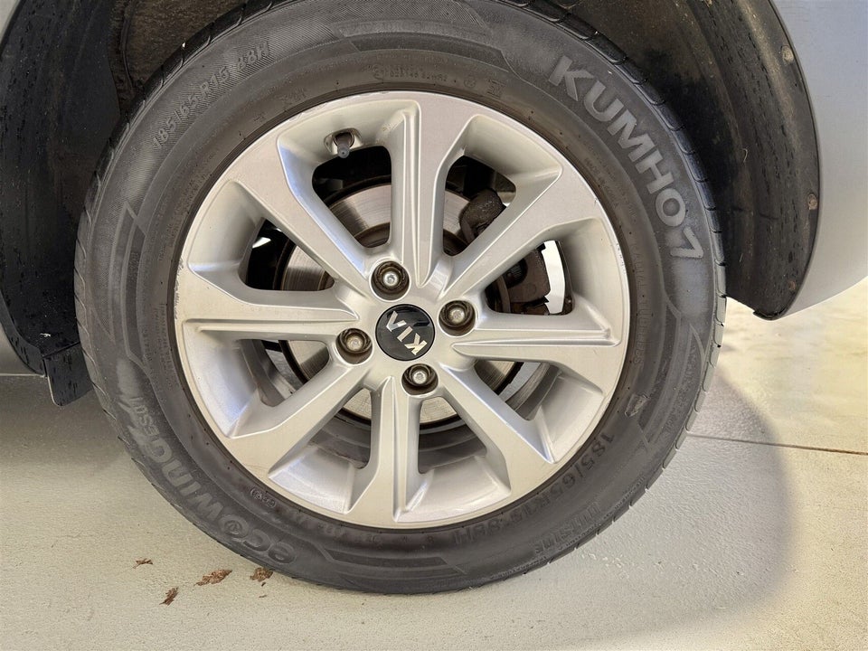 Kia Stonic 1,0 T-GDi Attraction+ 5d