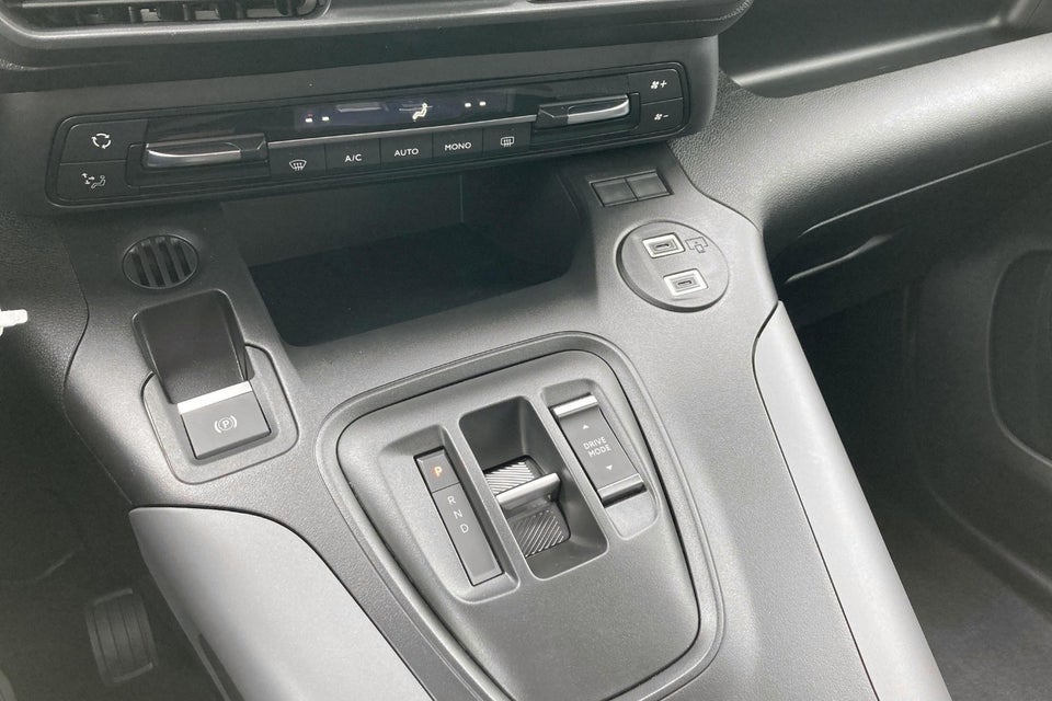 Toyota ProAce City Verso 50 Medium Family 5d