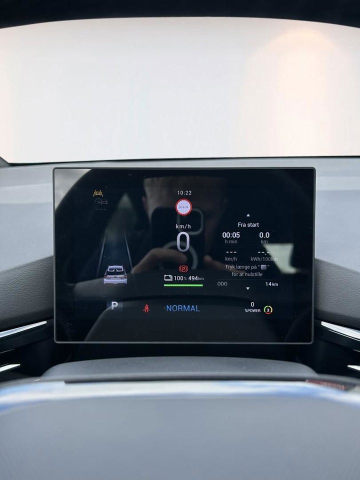 MG 4 77 Luxury Extended Range 5d