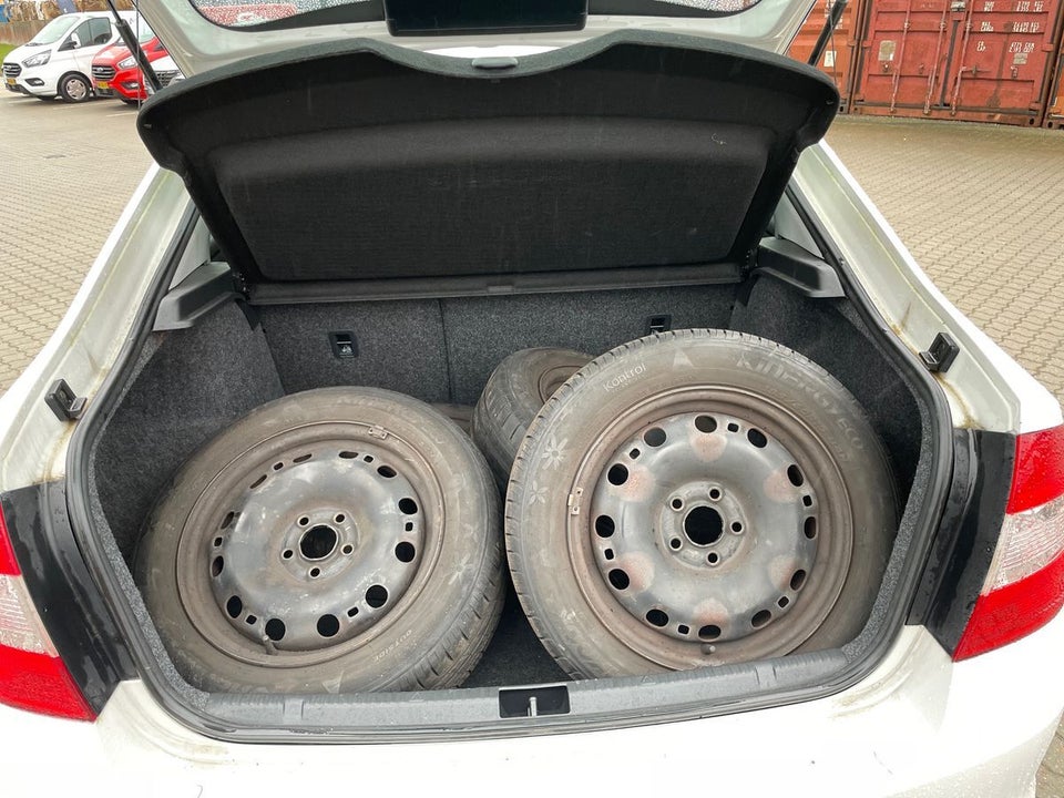 Skoda Rapid 1,2 TSi 90 Active 5d