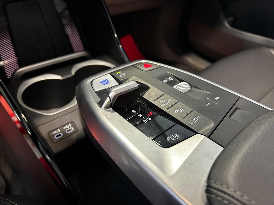 BMW iX1 eDrive20 X-Line 5d