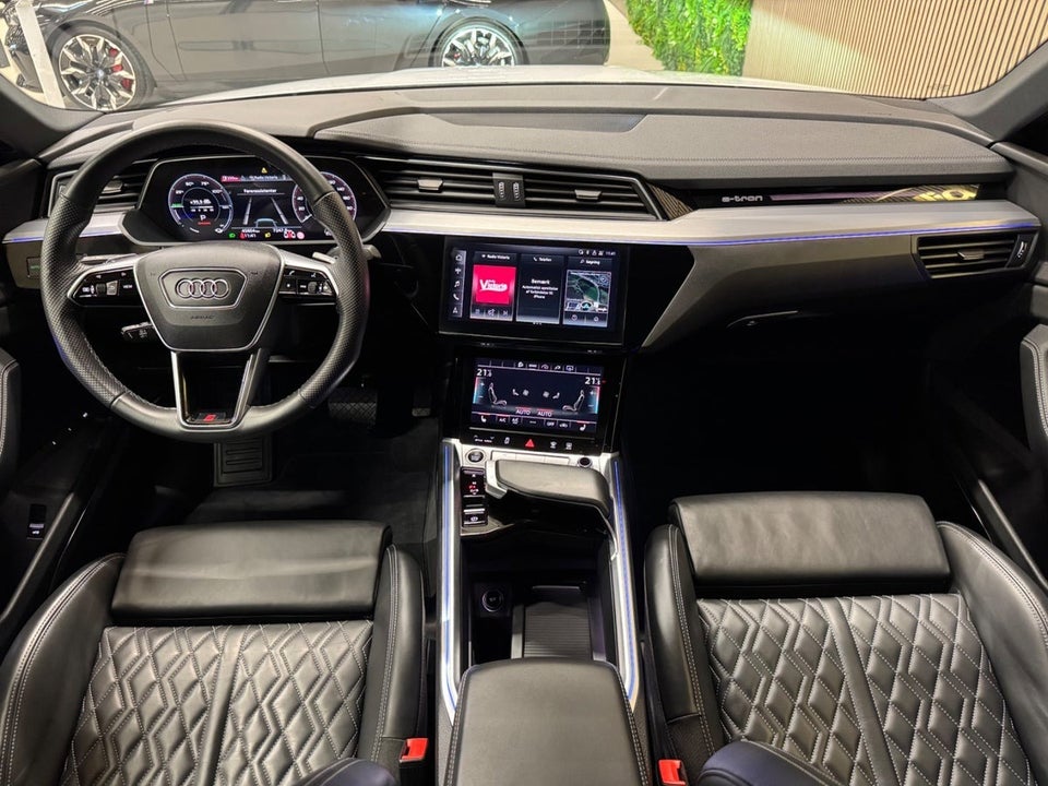 Audi e-tron 55 S-line Sportback quattro 5d