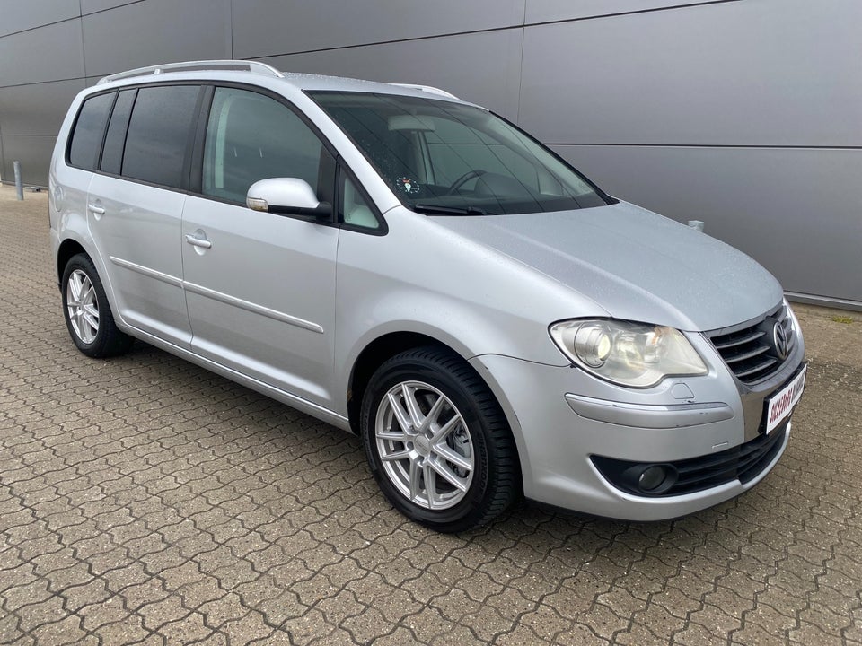 VW Touran 2,0 TDi 170 Highline DSG 5d