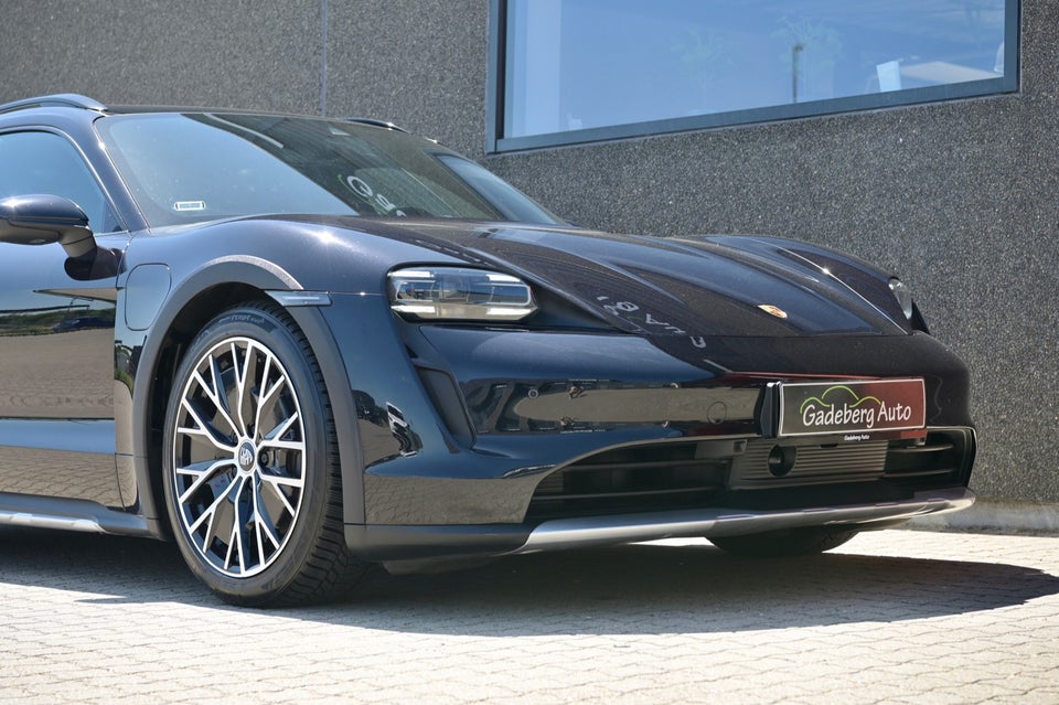 Porsche Taycan 4 Performance+ Cross Turismo 5d