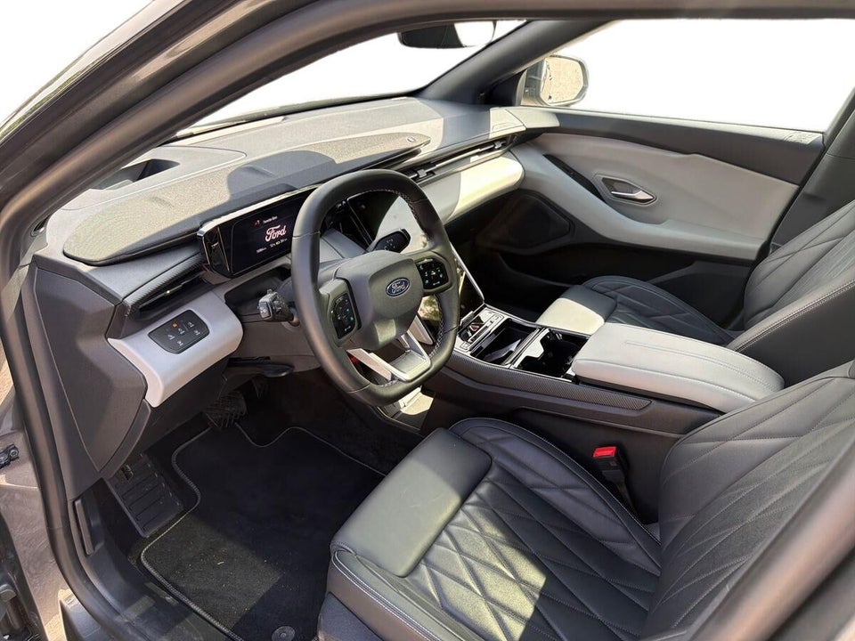 Ford Explorer 77 Premium Extended Range 5d