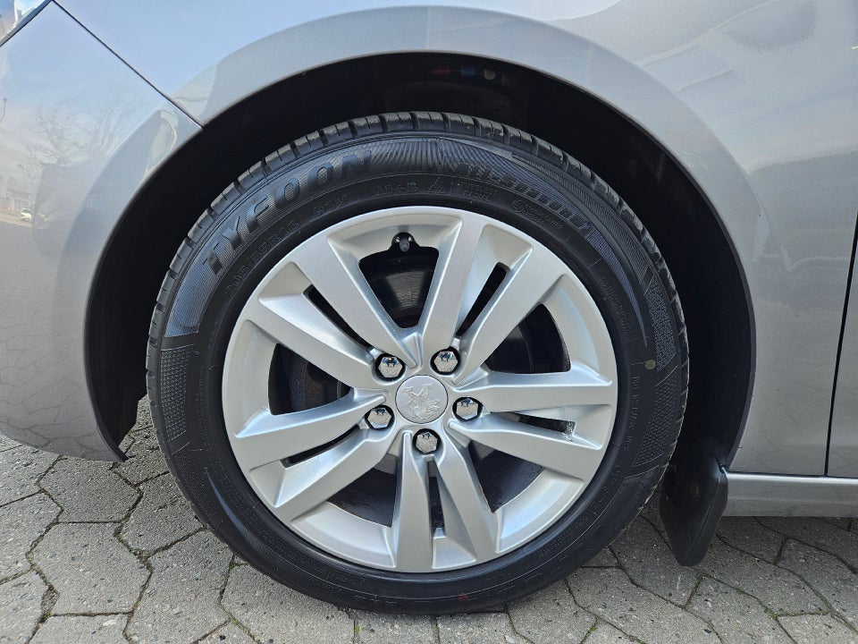 Peugeot 308 1,6 BlueHDi 120 Active 5d