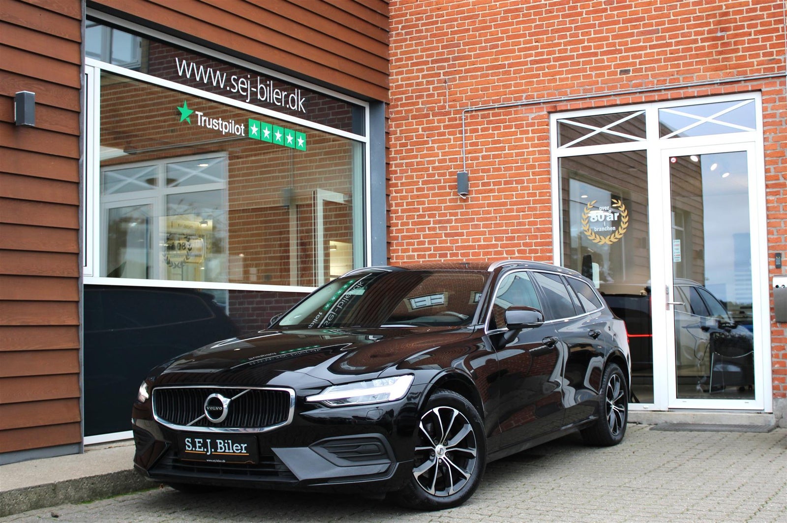 Volvo V60 2,0 D4 190 Momentum aut. 5d