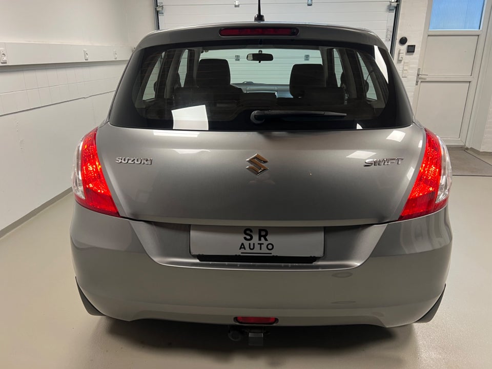 Suzuki Swift 1,2 Dualjet Club 5d