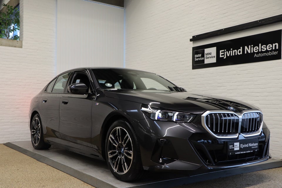BMW i5 eDrive40 M-Sport 4d