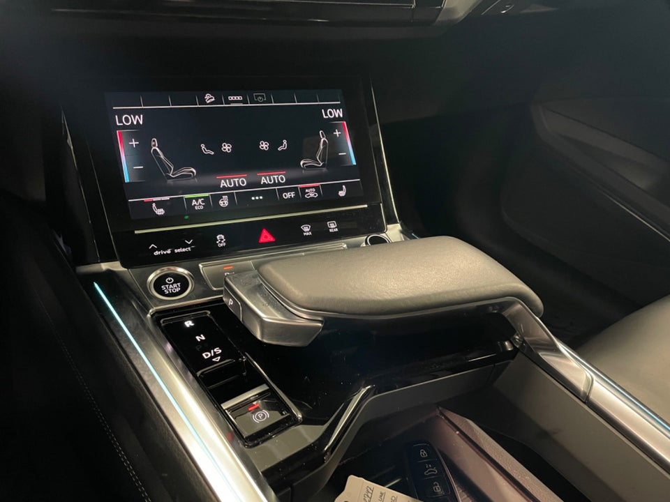 Audi e-tron 55 S-line quattro 5d