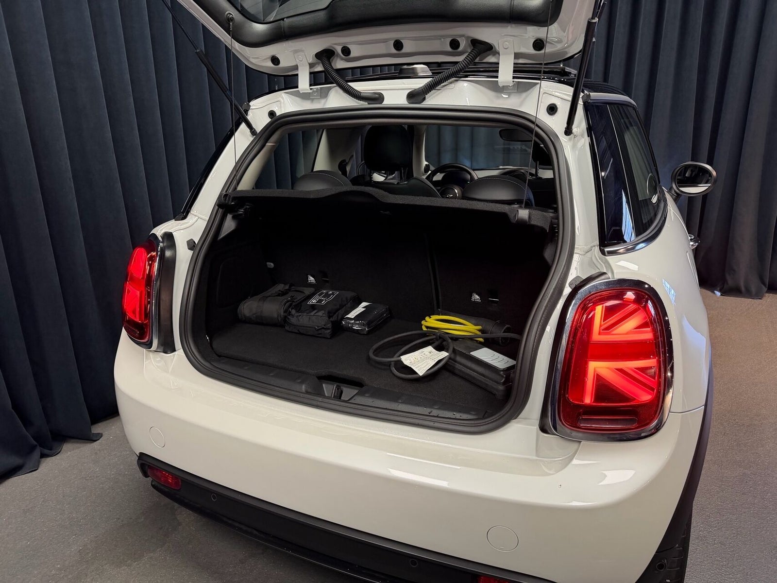MINI Cooper SE Edition Premium Plus 3d