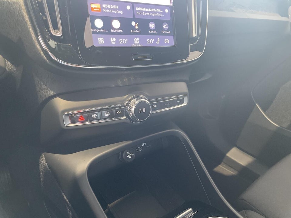 Volvo XC40 ReCharge Extended Range Plus 5d
