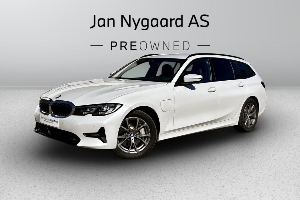 BMW 330e 2,0 Touring Sport Line aut. 5d