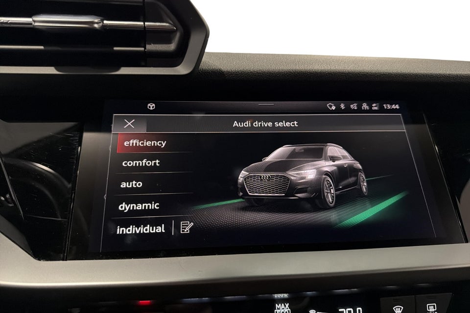 Audi A3 40 TFSi e Prestige Sportback S-tr. 5d