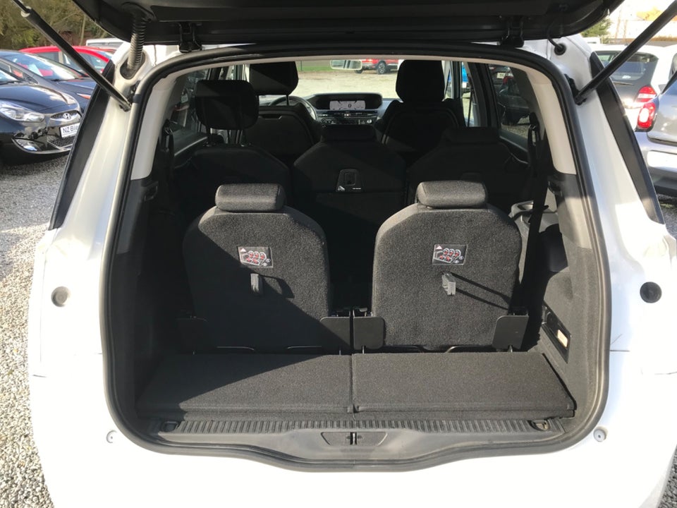 Citroën Grand C4 Picasso 1,2 PureTech 130 Funky 7prs 5d