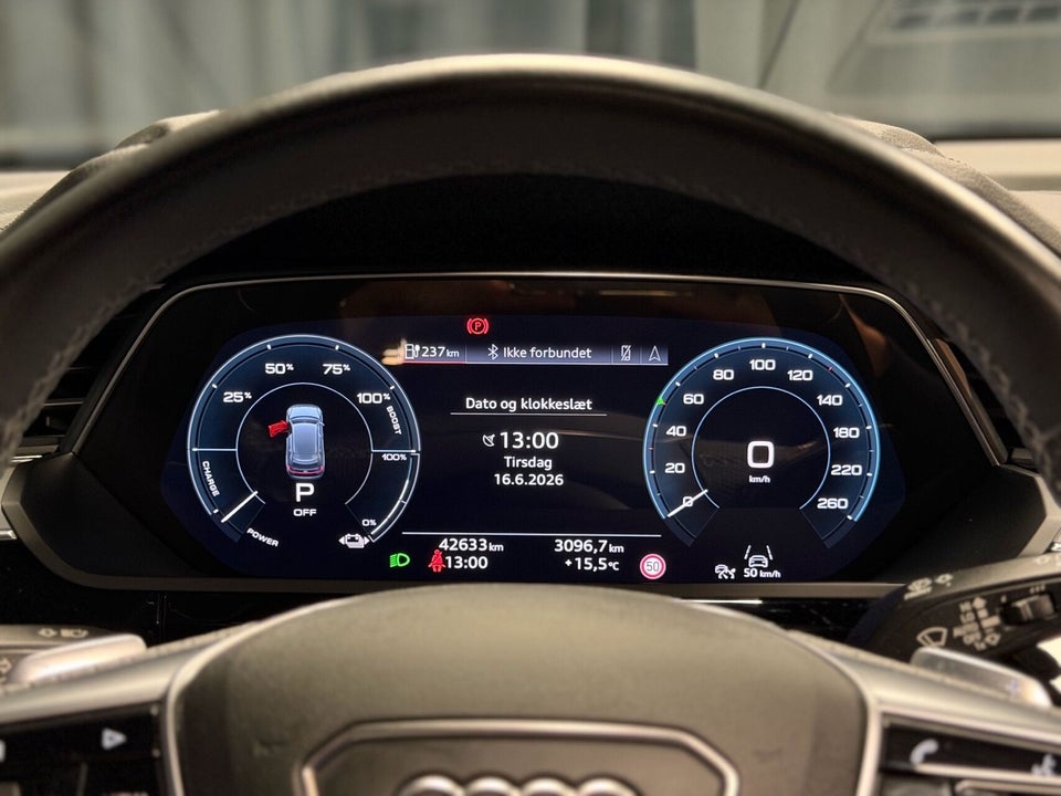 Audi e-tron S quattro 5d