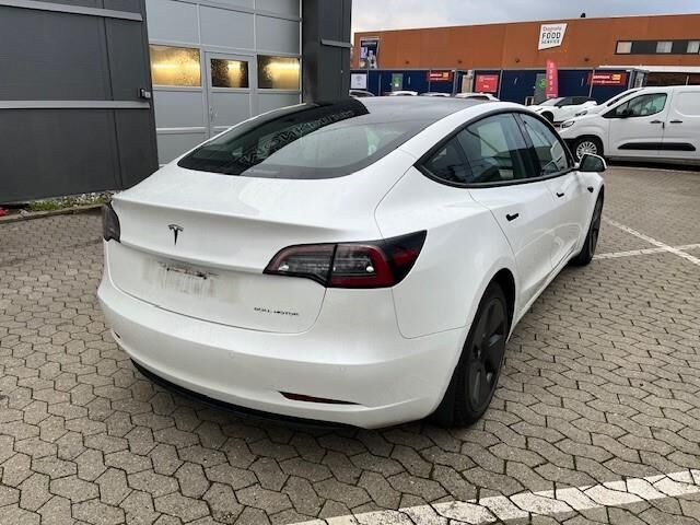 Tesla Model 3 Long Range AWD 4d