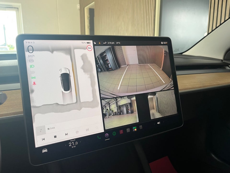 Tesla Model 3 Long Range AWD 4d