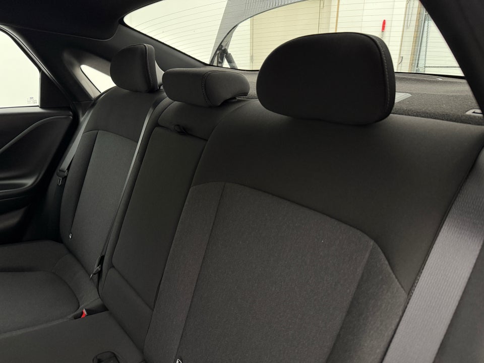 Hyundai Ioniq 6 53 Essential 4d