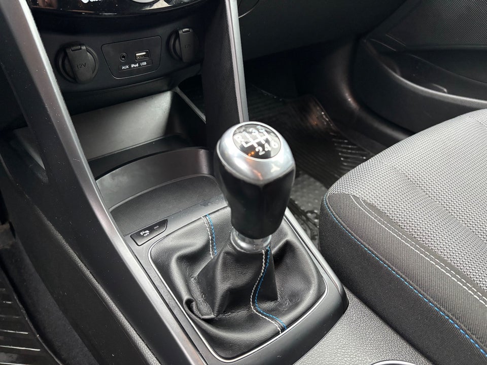 Hyundai i30 1,6 CRDi 110 EM-Edition 5d