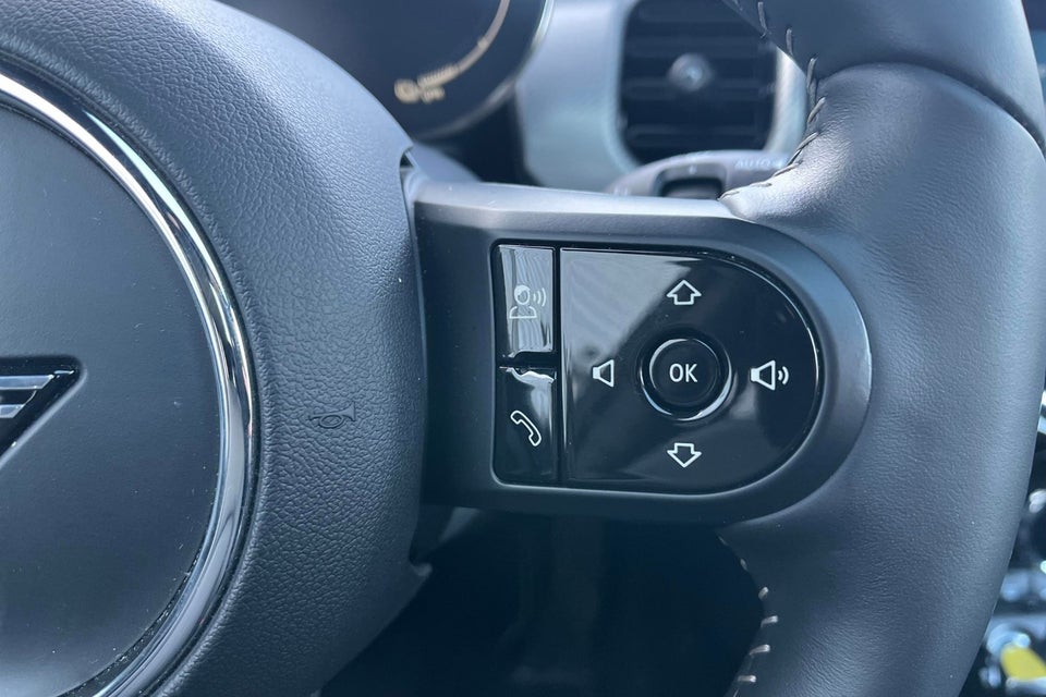 MINI Cooper SE Maximise 3d