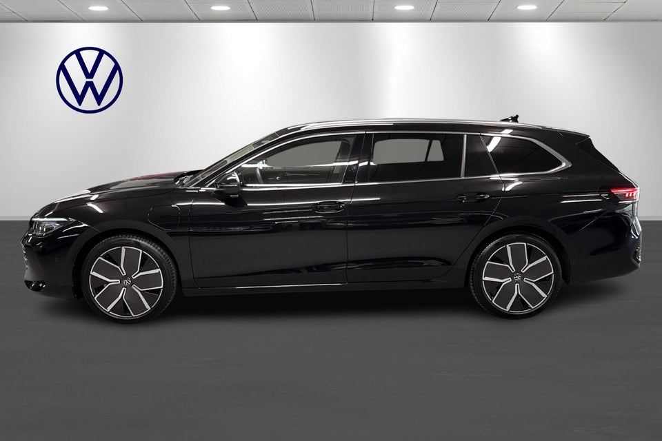 VW Passat 1,5 eHybrid Elegance Variant DSG 5d