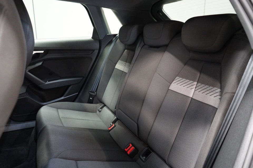 Audi A3 40 TFSi e Advanced Sportback S-tr. 5d