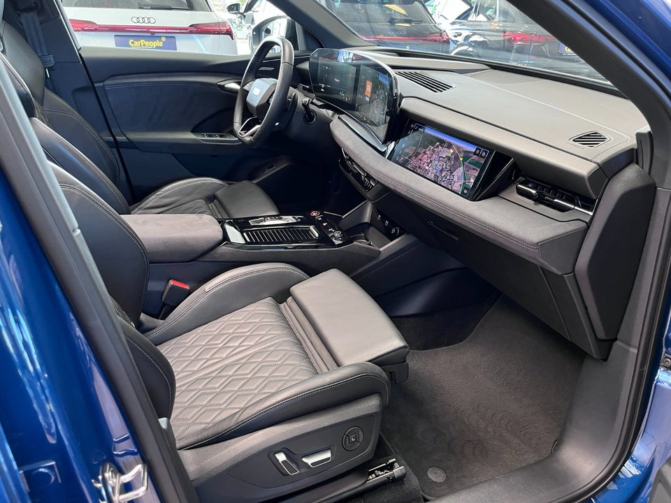 Audi SQ6 e-tron quattro 5d