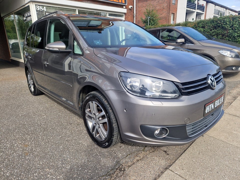 VW Touran 1,6 TDi 105 Trendline DSG 7prs 5d