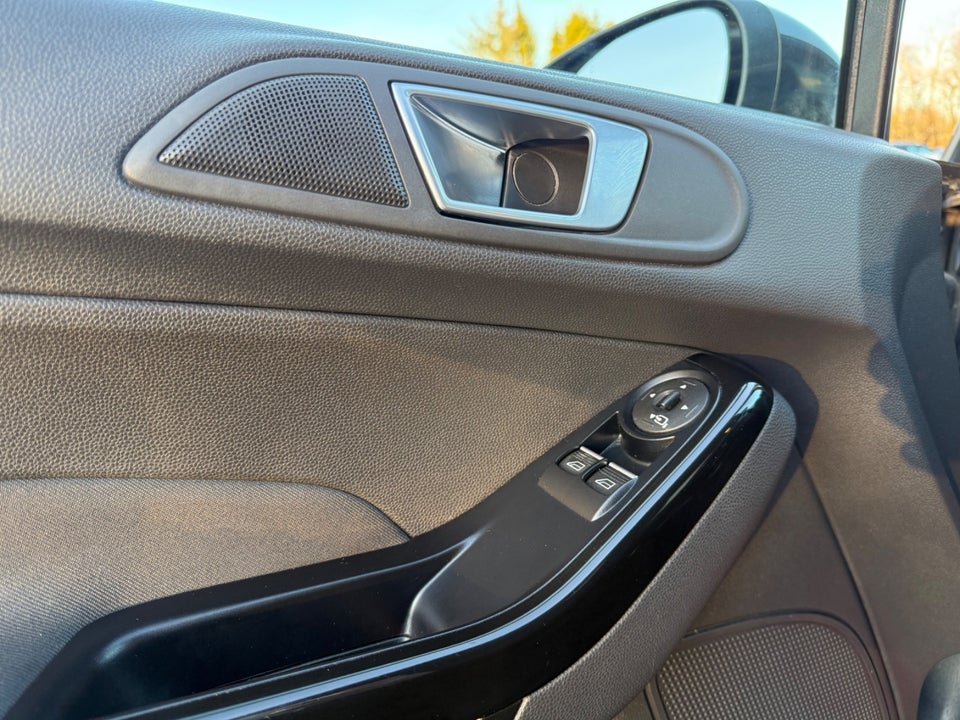 Ford Fiesta 1,0 SCTi 100 Titanium aut. 5d