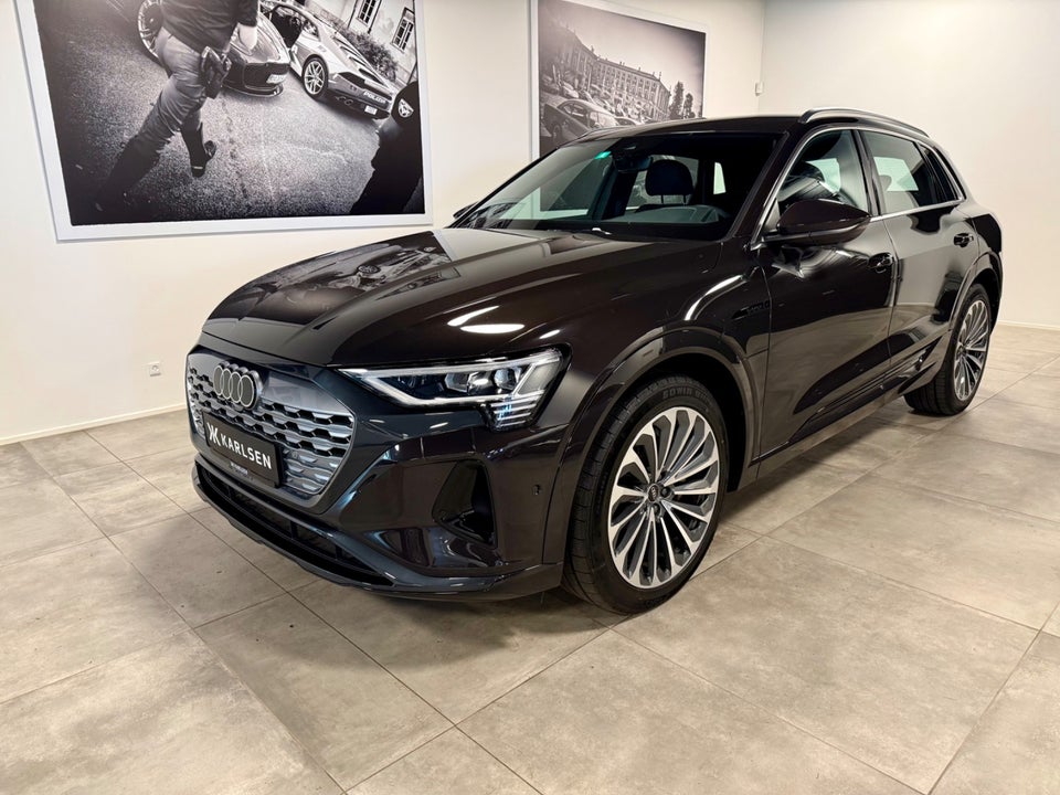Audi Q8 e-tron 50 S-line quattro 5d