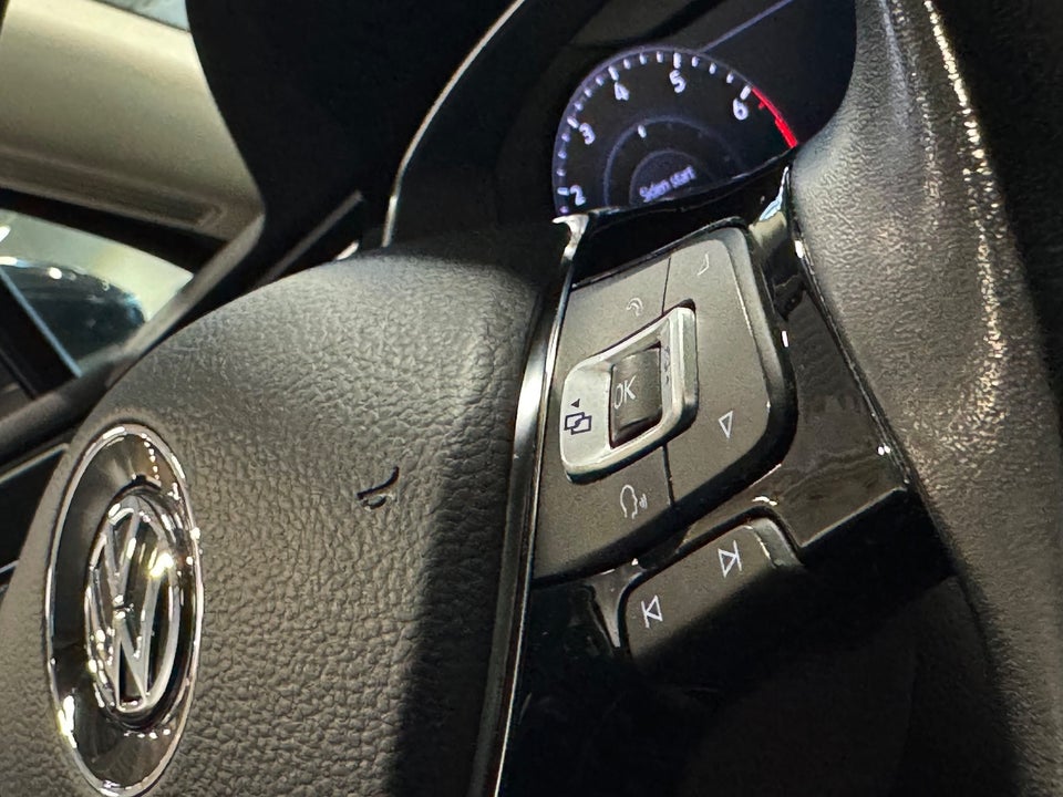 VW Passat 1,8 TSi 180 High+ Variant DSG 5d