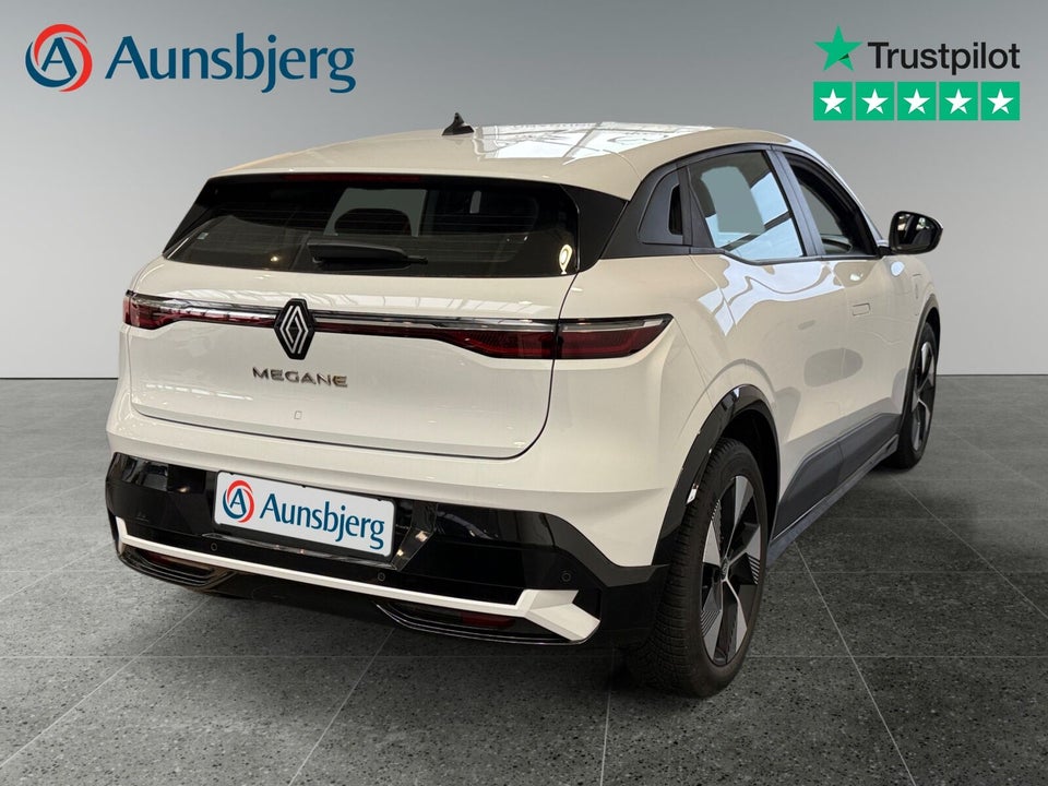 Renault Megane E-Tech 40 Equilibre 5d