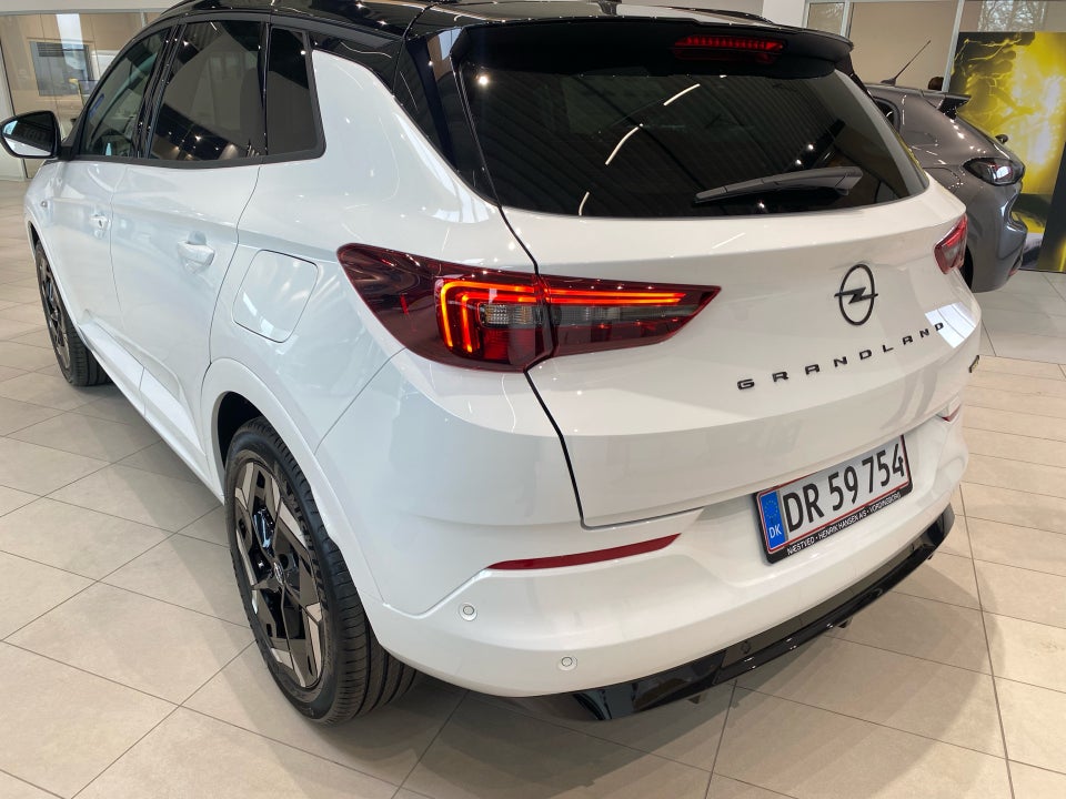 Opel Grandland 1,6 Hybrid4 GSE aut. 5d