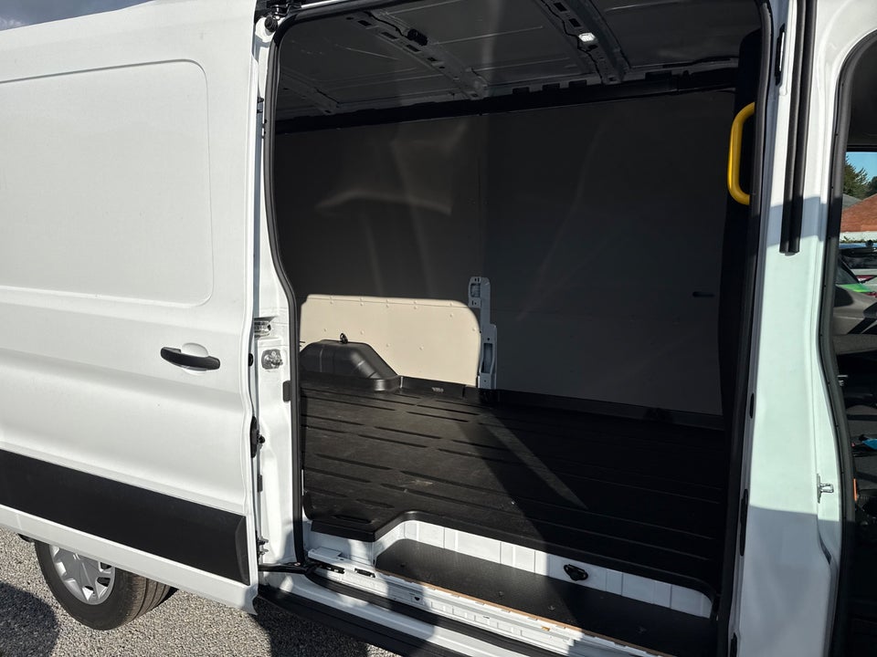 Ford E-Transit 350 L3 Van 68 Trend H2 RWD