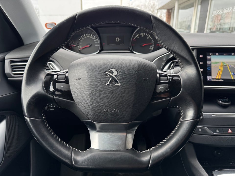 Peugeot 308 1,6 BlueHDi 120 Allure SW 5d