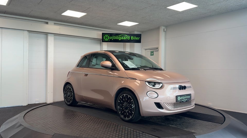 Fiat 500e 42 la Prima Sky 3d