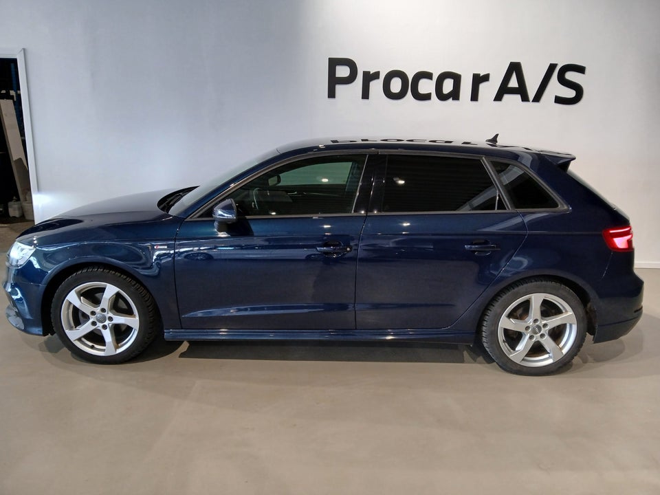Audi A3 35 TFSi S-line Sportback 5d
