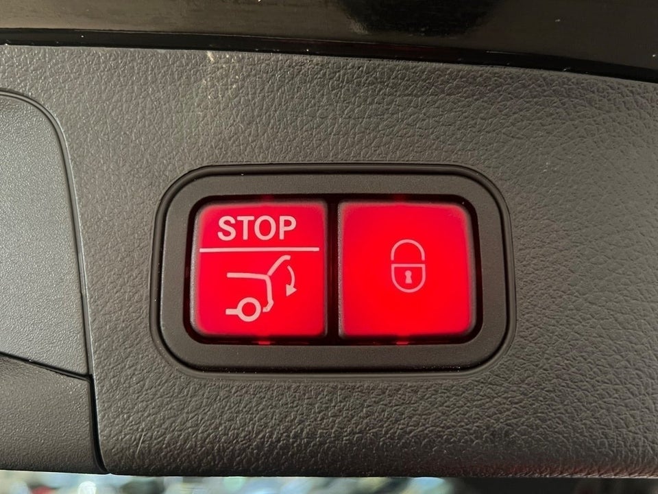 Mercedes EQA300 AMG Line 4Matic 5d