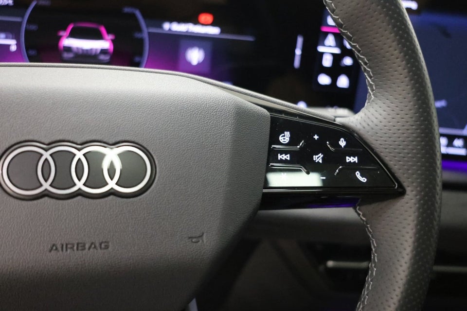 Audi Q6 e-tron S-line quattro 5d
