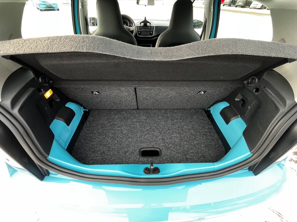 VW e-Up! Move Up! 5d